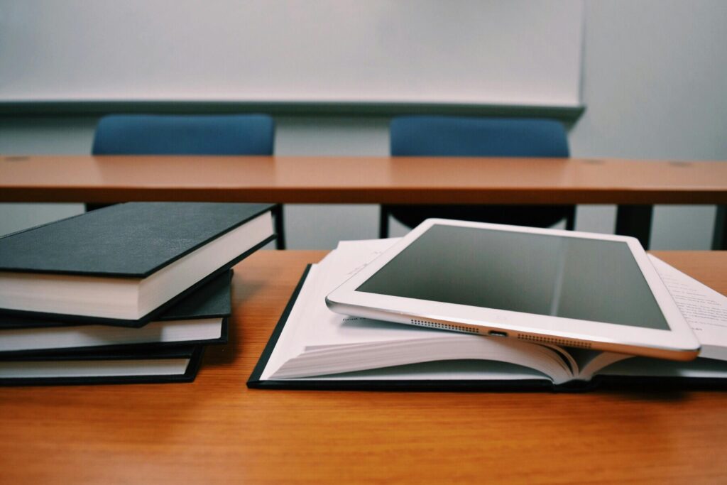 #Cégep #Études #SalleDeClasse #Apprentissage #Livres #Éducation
